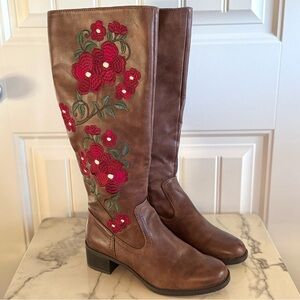 Francesca’s Brown Boots Embroidered Size 8